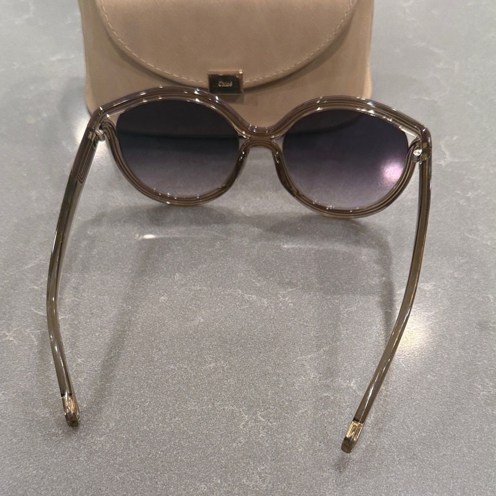 Chloe Purple Sunglasses with Tan Case - Picture 3 of 6